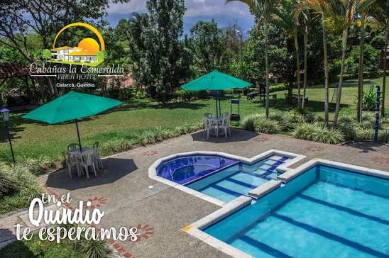 Cabañas La Esmeralda - Piscina